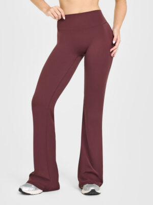 SOFTMOTION FLARED BOTTOMS WITH WHITE LOGO