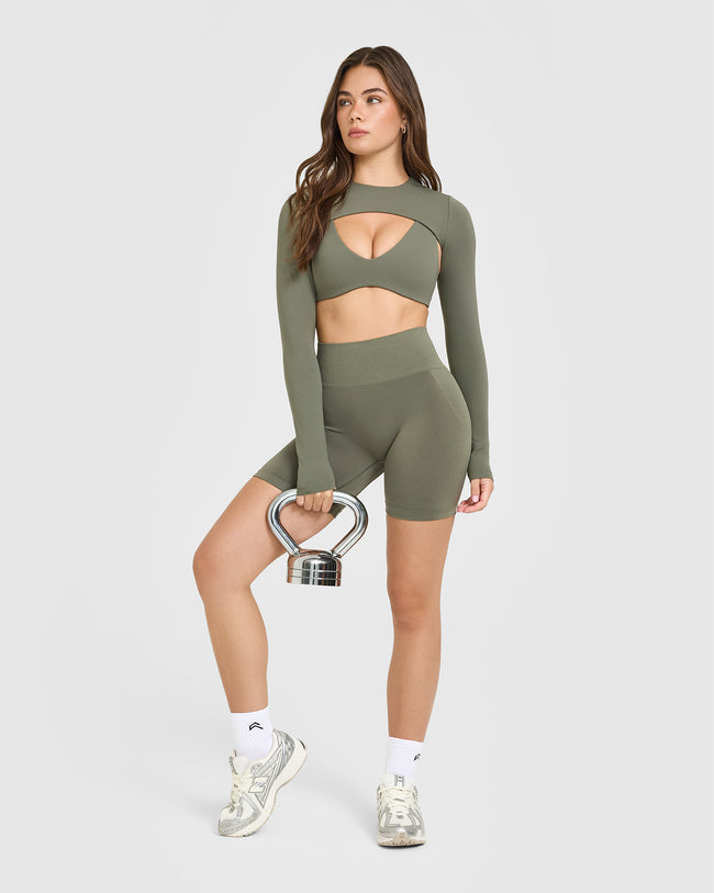 OA_X_BRENDA_EFFORTLESS_SEAMLESS_SHORTS_ALPINEGREEN_250805_PDP_1440x1800_03_650x.jpg