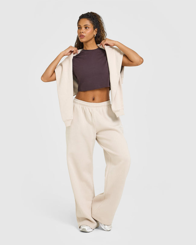 OUTDOOR_ACTIVE_REST_DAY_FOUNDATIONS_OVERSIZED_STRAIGHT_LEG_JOGGER_SAND_250828_PDP_1440x1800_03_650x.jpg