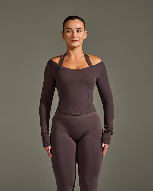 Q3COLOURINJECTION_MELLOW_RIB_V-NECK_MID_LONG_SLEEVE_TOP_UMBERBROWN_250702_PDP_1440x1800_02_650x.jpg