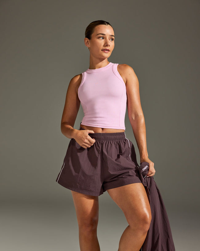 Q3COLOURINJECTION_OVERSIZED_WOVEN_SHORTS_DARKUMBERBROWN_250619_PDP_1440x1800_02_650x.jpg