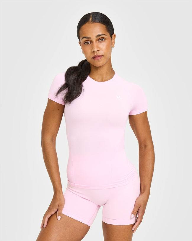Q3_COLOUR_INJECTION_GO_TO_SEAMLESS_FITTED_TOP_CHALKPINK_250623_PDP_1440x1800_01_650x.jpg