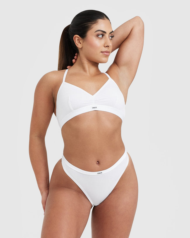 SOFT_CLASSIC_BRALETTE_WHITE_01_650x.jpg