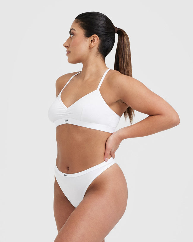 SOFT_CLASSIC_BRALETTE_WHITE_03_650x.jpg