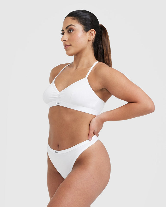 SOFT_CLASSIC_THONG_WHITE_03_650x.jpg