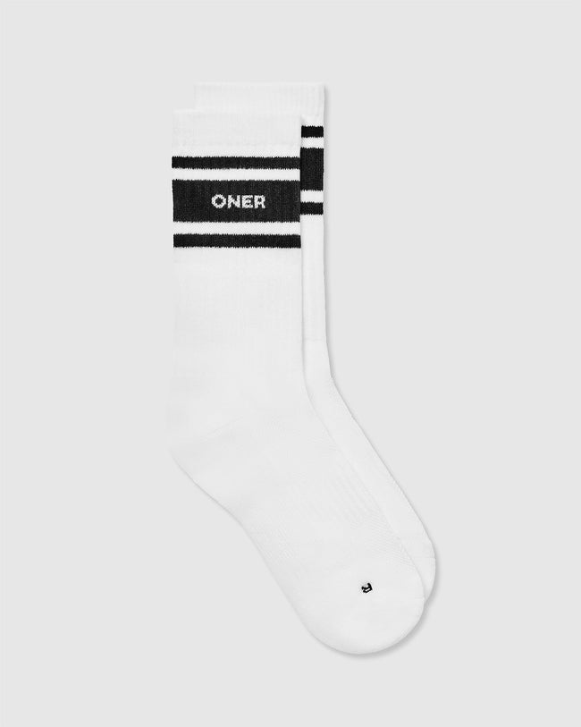 STRONGYETSOFT_VARSITY_LONG_CREW_SOCKS_2-PACK_BLACK_250728_PDP_1440x1800_01_650x.jpg