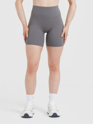 UNIFIED HIGH WAISTED SHORTS 6"