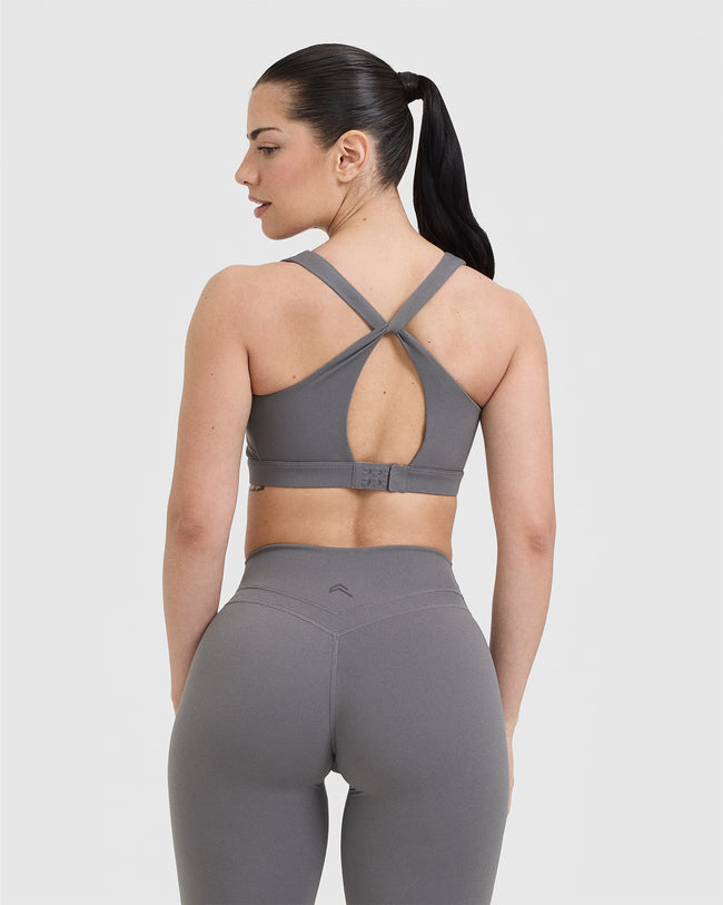 UNIFIED_LAYERED_SPORTS_BRA_ASH_GREY_PDP_1440x1800_02_650x.jpg
