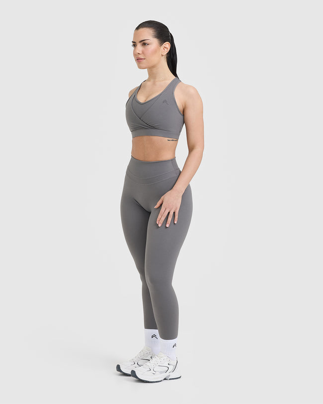 UNIFIED_LAYERED_SPORTS_BRA_ASH_GREY_PDP_1440x1800_03_650x.jpg